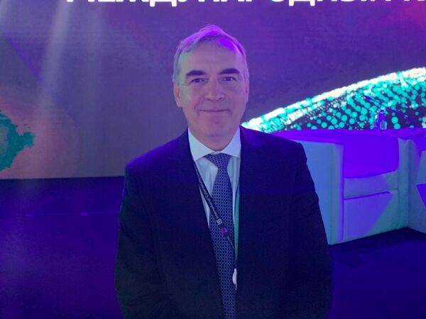 «Techniquement nous sommes prêts»: l'opérateur russe MTS commente l’accord avec Huawei sur la 5G «Techniquement nous sommes prêts»: l'opérateur russe MTS commente l’accord avec Huawei sur la 5G - Sputnik Afrique