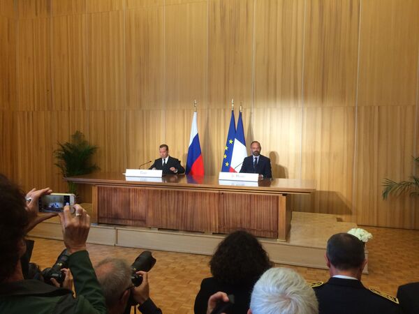 Édouard Philippe souhaite «ouvrir un nouvel espace de dialogue politique avec la Russie» - Sputnik Afrique