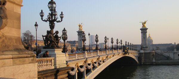 Le pont d'Alexandre III à Paris - Sputnik Afrique