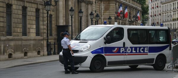 Une voiture de police à Paris - Sputnik Afrique