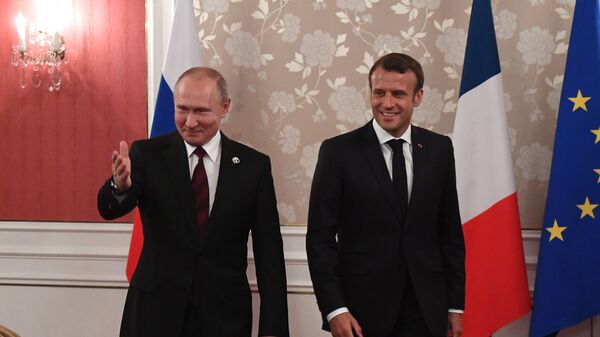 Vladimir Poutine et Emmanuel Macron, image d'illustration - Sputnik Afrique