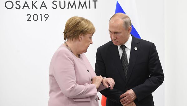 Angela Merkel et Vladimir Poutine à Osaka  - Sputnik Afrique