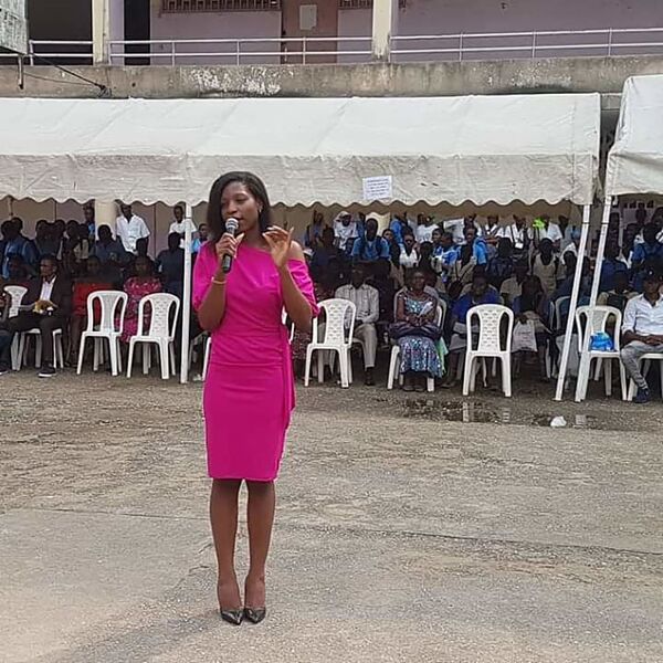 Au Cameroun, la génie de l’informatique Arielle Kitio transmet sa passion aux enfants Au Cameroun, la génie de l’informatique Arielle Kitio transmet sa passion aux enfants - Sputnik Afrique