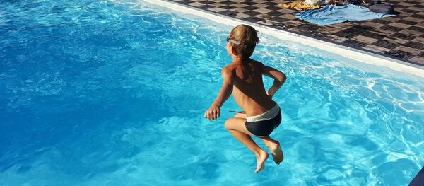 la piscine - Sputnik Afrique