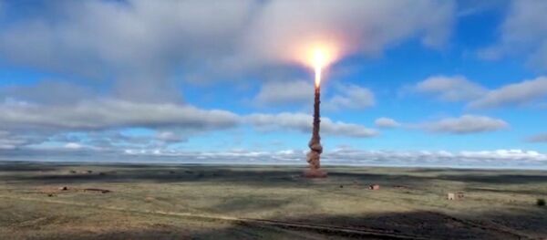 Tir d'un missile antibalistique russe depuis un polygone du ministère russe de la Défense - Sputnik Afrique