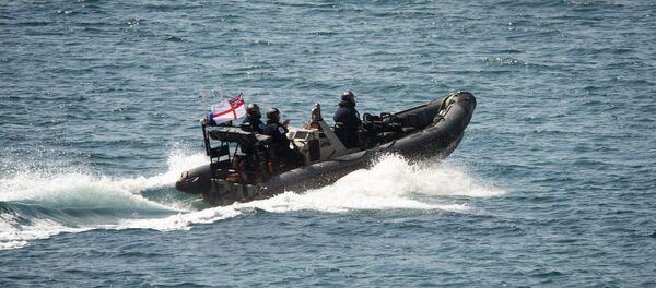 Une vedette des Royal Marines britanniques se dirige vers le pétrolier Grace 1 - Sputnik Afrique