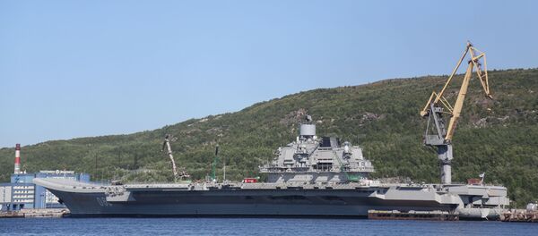 Начало модернизации тяжёлого авианесущего крейсера «Адмирал Флота Советского Союза Кузнецов» на территории 35 судоремонтного завода города Мурманск. - Sputnik Afrique