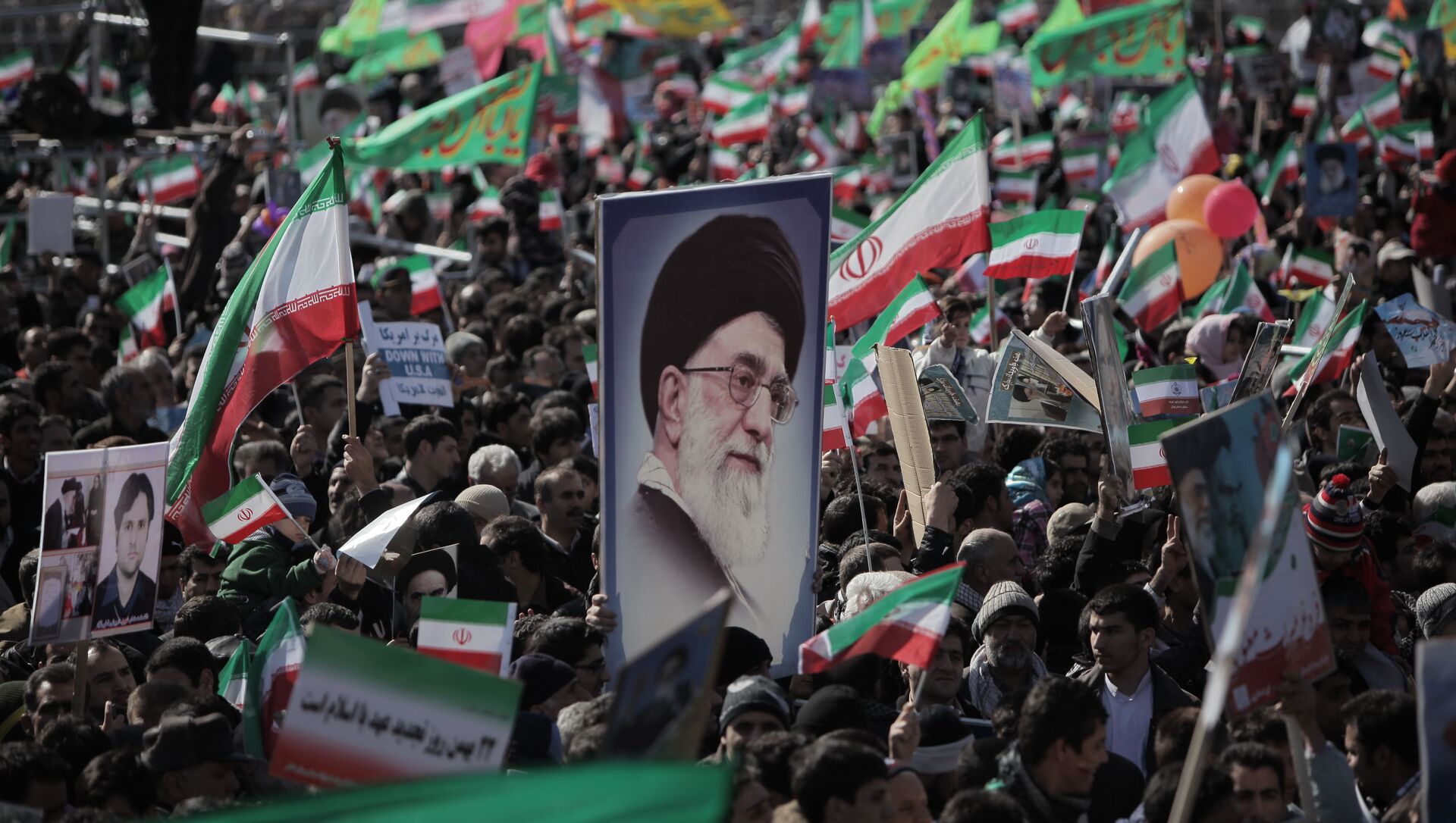 Téhéran: célébrations de l'anniversaire de la révolution islamique, 2012 - Sputnik Afrique, 1920, 21.05.2021