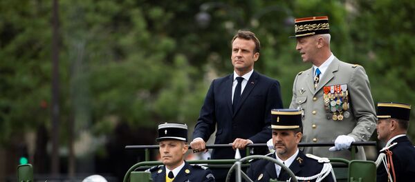Emmanuel Macron lors du 14 juillet 2019 Emmanuel Macron lors du 14 juillet 2019 - Sputnik Afrique