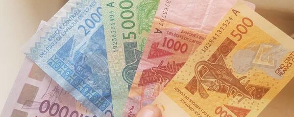 Des billets de francs CFA de la zone UEMOA - Sputnik Afrique