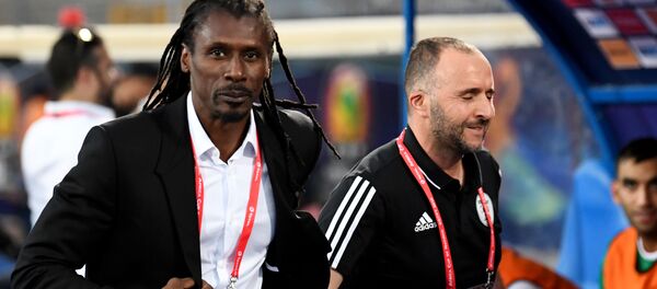 Djamel Belmadi et Aliou Cissé en CAN 2019 Djamel Belmadi et Aliou Cissé en CAN 2019 - Sputnik Afrique