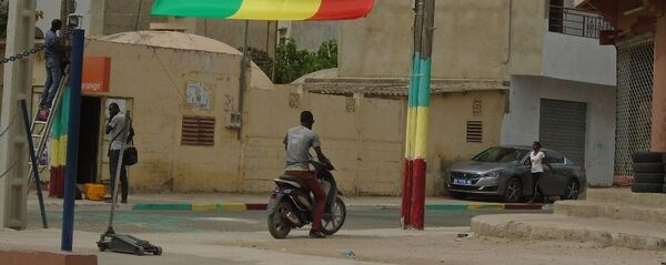 Une rue de Dakar, le vendredi 19 juillet 2019, avant le coup d’envoi du match Sénégal-Algérie, finale de la Coupe d’Afrique des Nations (CAN) 2019. - Sputnik Afrique