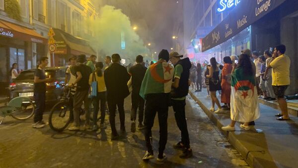 Une rue de Paris après la victoire de l'Algérie en finale de la CAN - Sputnik Afrique