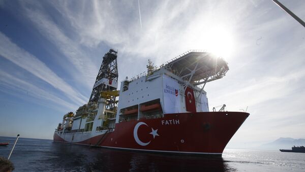Le nouveau navire de forage turc 'Conqueror' - Sputnik Afrique