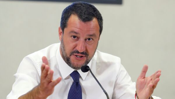 Italiens Vize-Minister Matteo Salvini bei der Pressekonferenz - Sputnik Afrique