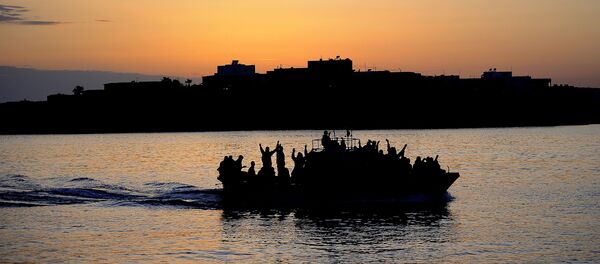 Migrants clandestins Migrants clandestins - Sputnik Afrique