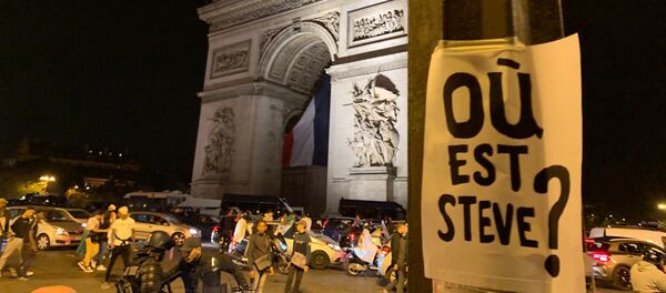 Une affiche «Où est Steve?» à Paris - Sputnik Afrique