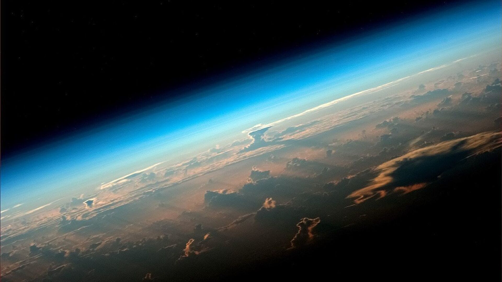 La Terre depuis l'ISS - Sputnik Afrique, 1920, 14.12.2021