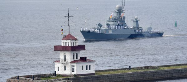  un défilé naval à Kronstadt - Sputnik Afrique