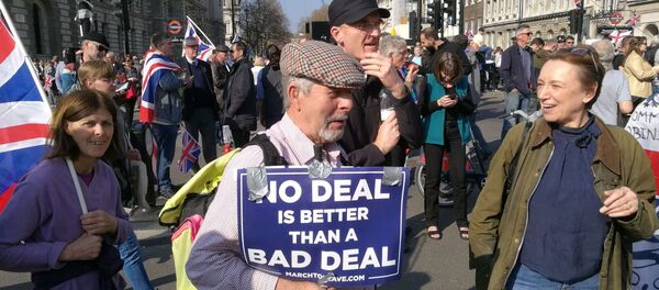 Les manifestants contre le retard du processus de Brexit à Londres,  le 29 mars 2019 - Sputnik Afrique