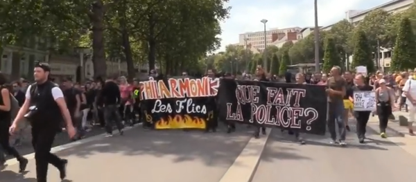 La marche dédiée à la mémoire de Steve Maia Caniço, Nantes - Sputnik Afrique