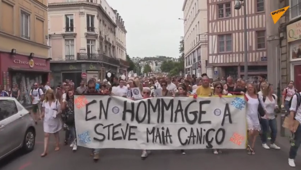 La marche dédiée à la mémoire de Steve Maia Caniço, Rouen - Sputnik Afrique