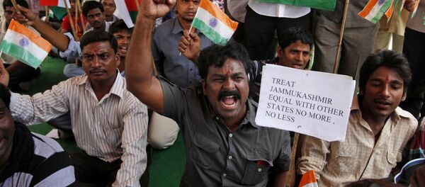 New Delhi révoque l'autonomie constitutionnelle du Cachemire indien New Delhi révoque l'autonomie constitutionnelle du Cachemire indien - Sputnik Afrique