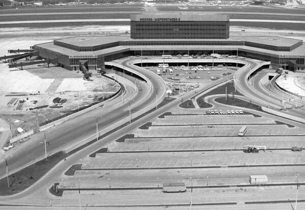 Bâtiment de l’aéroport international de Chérémétiévo-2, en 1980. - Sputnik Afrique