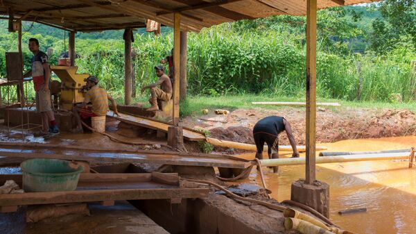 Une mine artisanale d'or s'effondre en Zambie, 10 morts