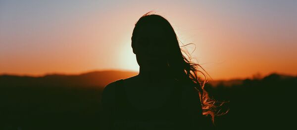 femme silhouette - Sputnik Afrique