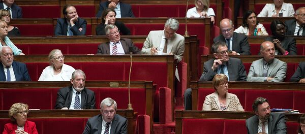 Режим Чрезвычайного положения продлен во Франции - Sputnik Afrique