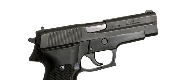 Un pistolet Sig Sauer  - Sputnik Afrique