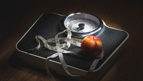 Весы лишний вес ожирение - Sputnik Afrique