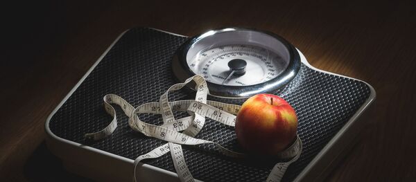 Весы лишний вес ожирение - Sputnik Afrique