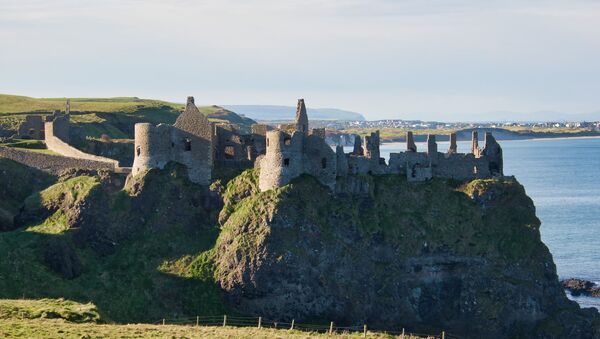 Северная Ирландия, замок Данлюс - Sputnik Afrique