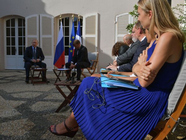 Rencontre Macron-Poutine en France
 - Sputnik Afrique