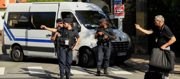 policiers à Biarritz à la veille du G7 - Sputnik Afrique