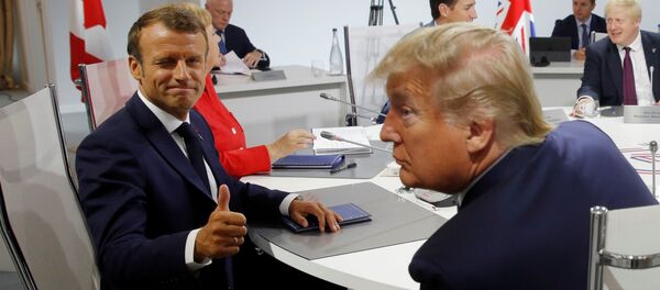 Emmanuel Macron et Donald Trump lors du sommet G7 à Biarritz Emmanuel Macron et Donald Trump lors du sommet G7 à Biarritz - Sputnik Afrique