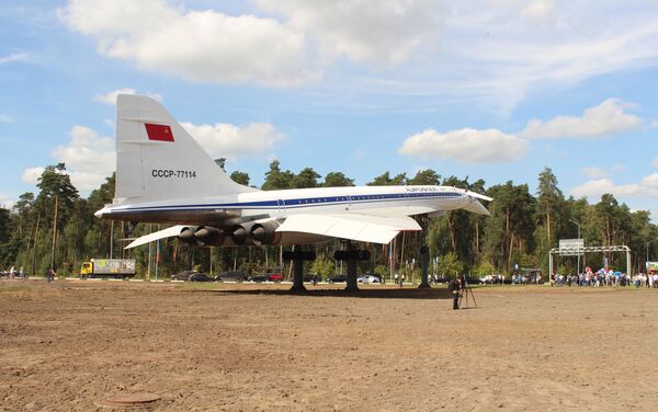 Inauguration du Tu-144 restauré près d’un rond-point à l’entrée de la ville de Joukovski - Sputnik Afrique