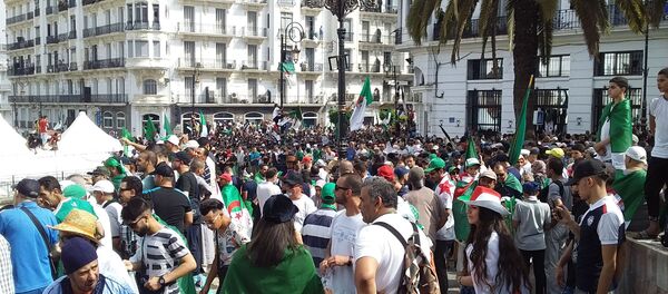Manifestations anti-pouvoir à Alger, le 05 juillet 2019 - Sputnik Afrique
