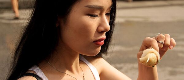 Manger de tout sans grossir? - Sputnik Afrique