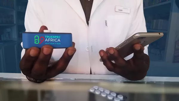 True-spec  - Sputnik Afrique