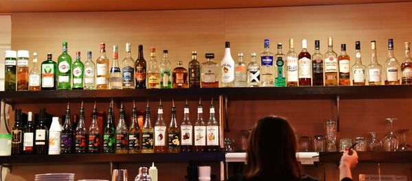 Un bar (image d'illustration) Un bar (image d'illustration) - Sputnik Afrique