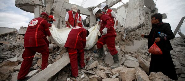 Une prison détruite dans une frappe de la coalition arabe au Yémen - Sputnik Afrique