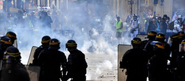 Des CRS à Montpellier lors une manifestation des Gilets jaunes - Sputnik Afrique