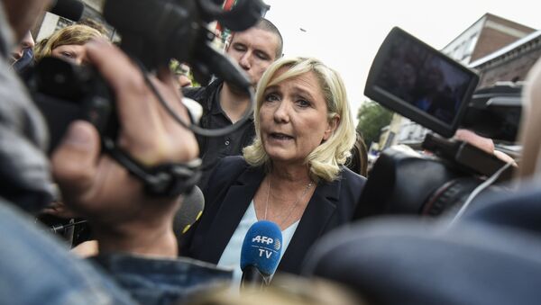  Marine Le Pen - Sputnik Afrique
