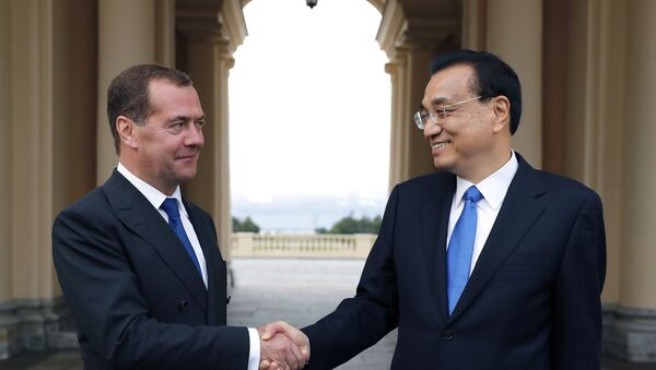 Dmitri Medvedev et Li Keqiang - Sputnik Afrique