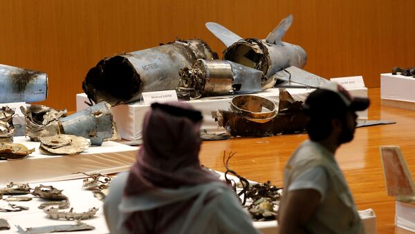 Des débris de missiles utilisés lors des attaques de drones présentés par Riyad - Sputnik Afrique