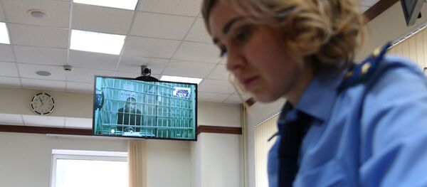 L’acteur Oustinov participant à son audience par vidéoconférence depuis un centre de détention provisoire - Sputnik Afrique