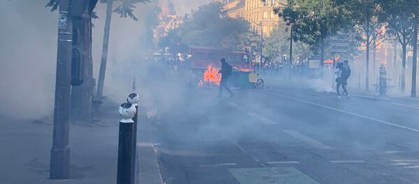 La marche pour le climat rejointe par les Gilets jaunes se tient à Paris - Sputnik Afrique